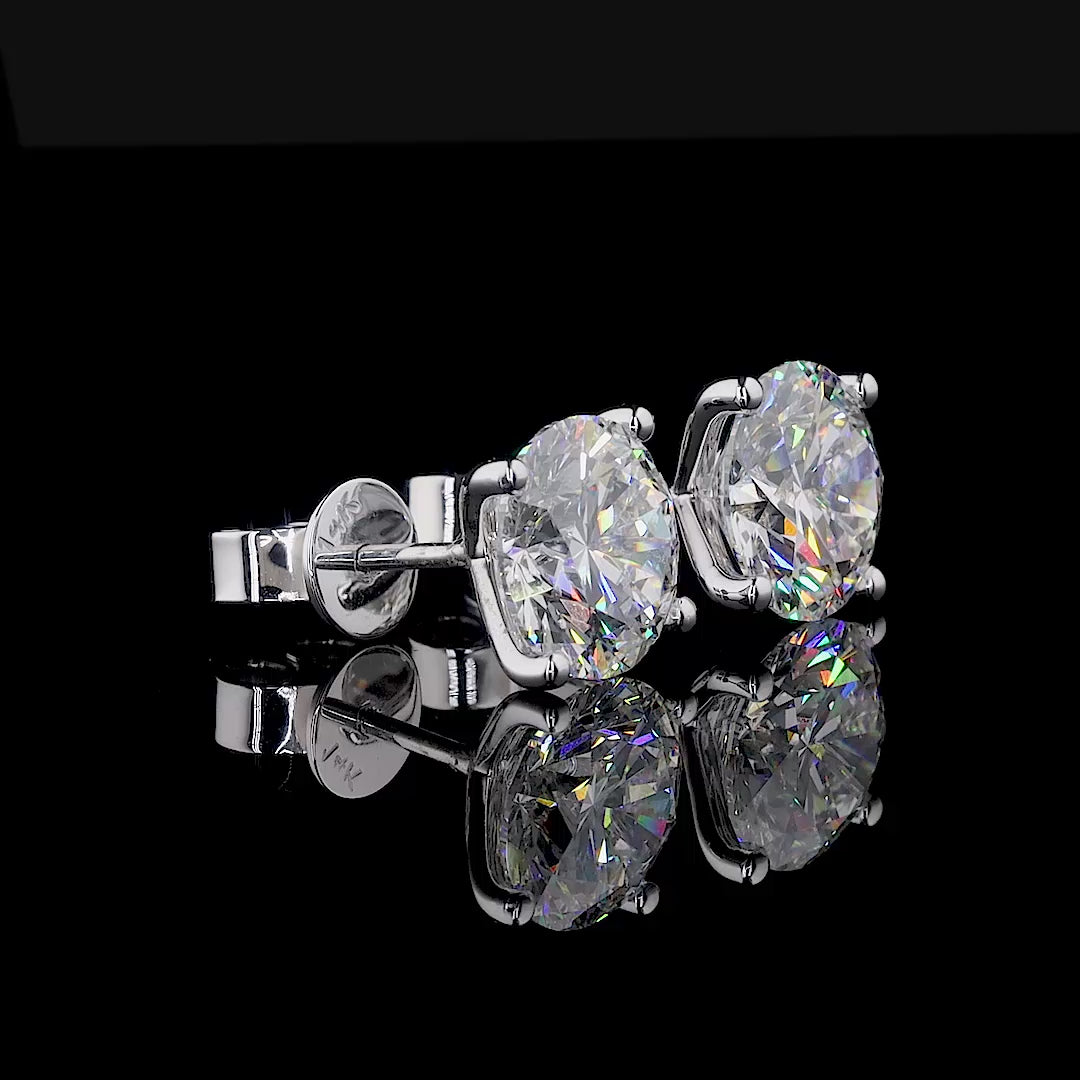ROUND CUT DIAMOND EARRING
