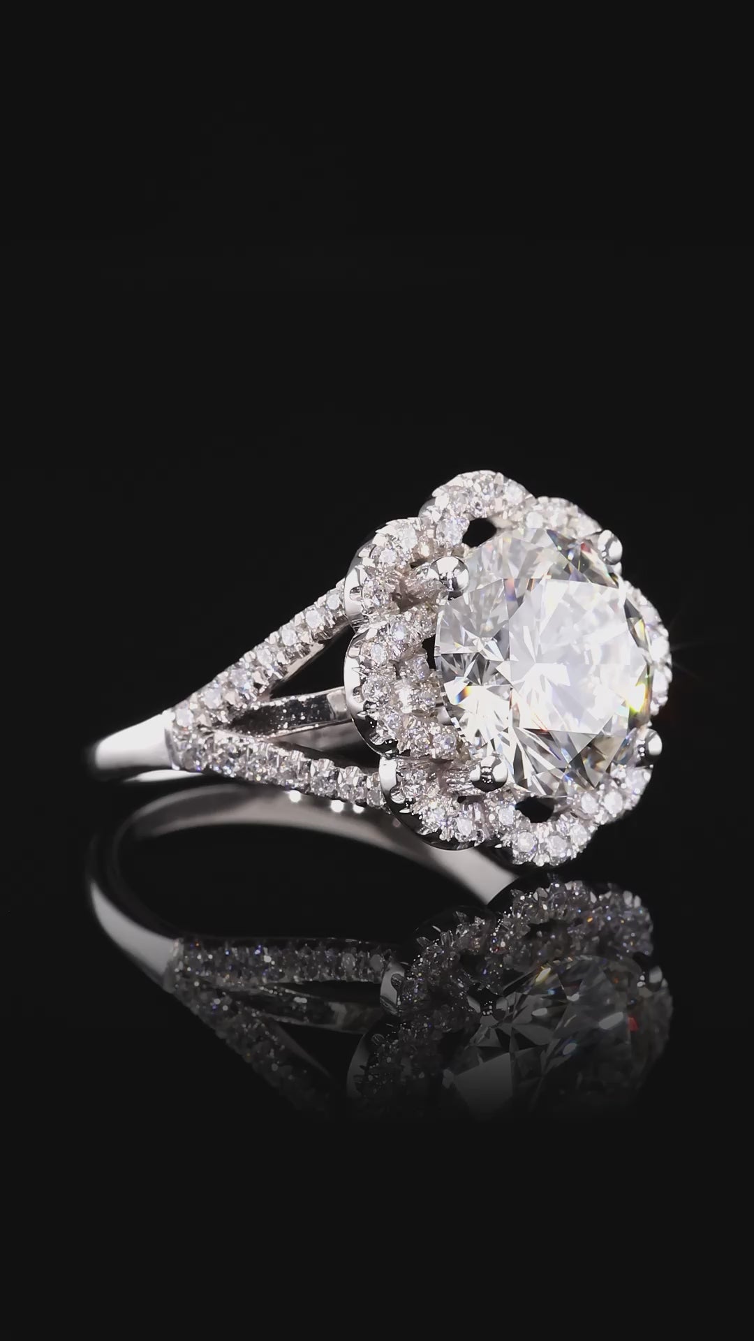 Round Diamond Floral Halo Ring