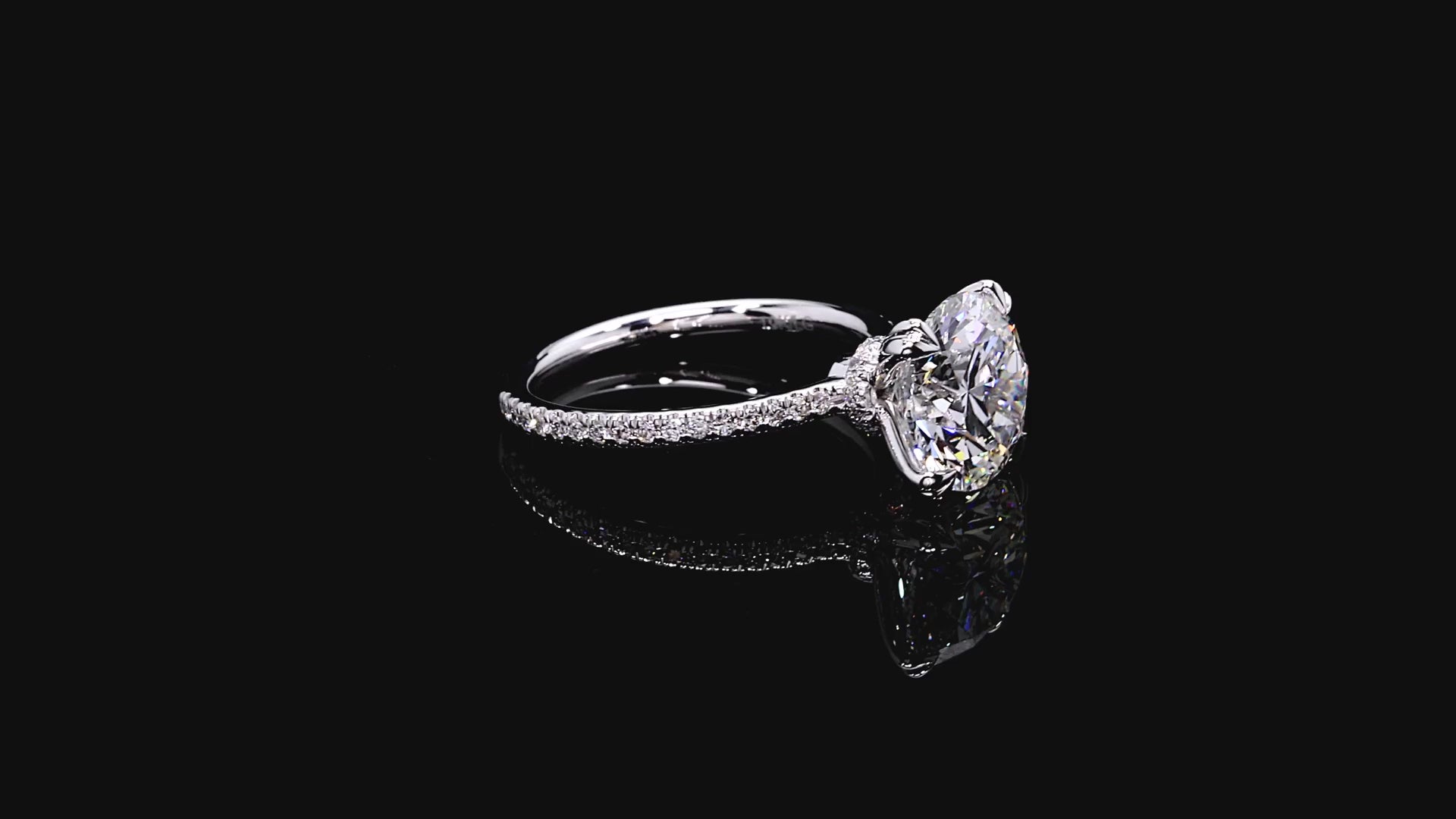 Dan Mor Round Solitaire Pavé Band Ring | Luxury Lab Diamond Engagement Ring
