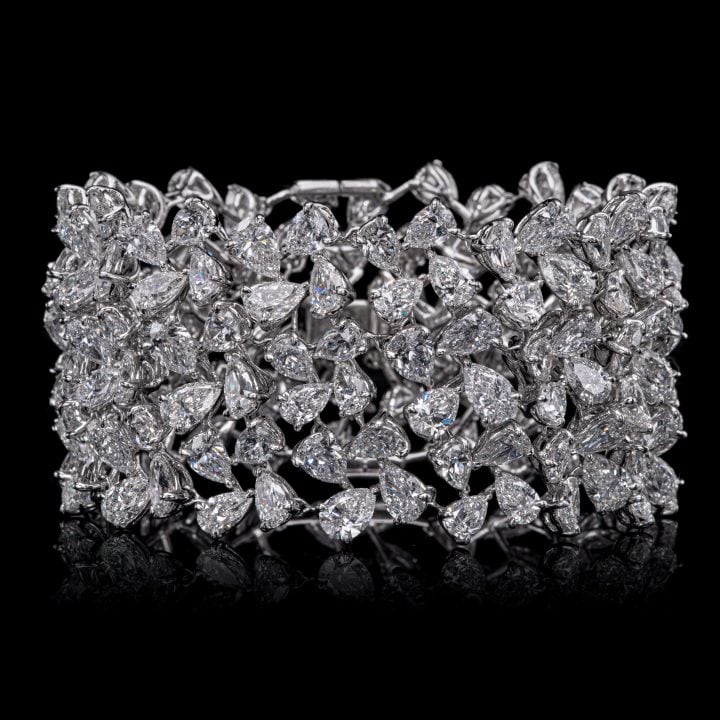 TOTAL 60.60 CARAT PEAR DIAMOND BRACELET