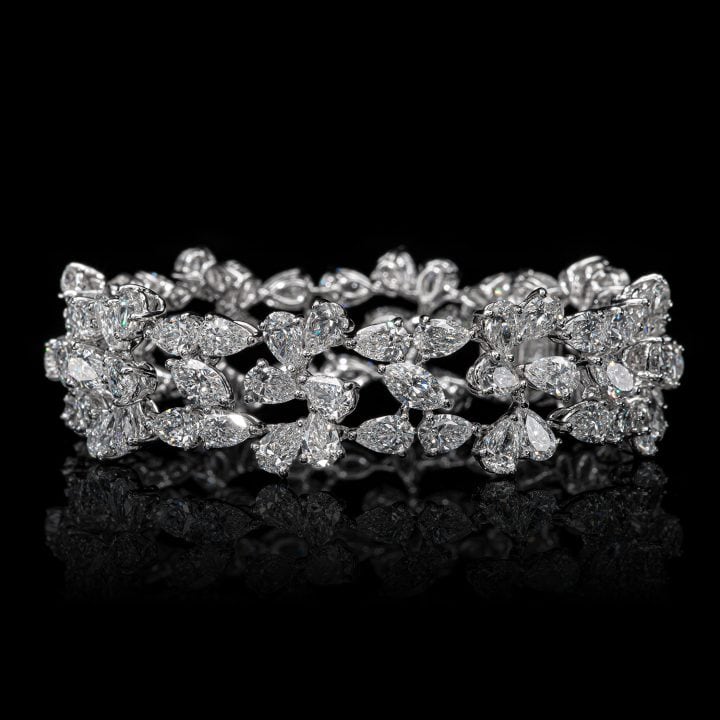 TOTAL 27.95 CARAT BRACELET