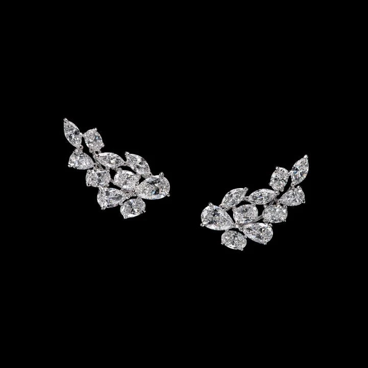 5.19 CT PEAR, OVAL AND MARQUISE D-F VVS1-VS2