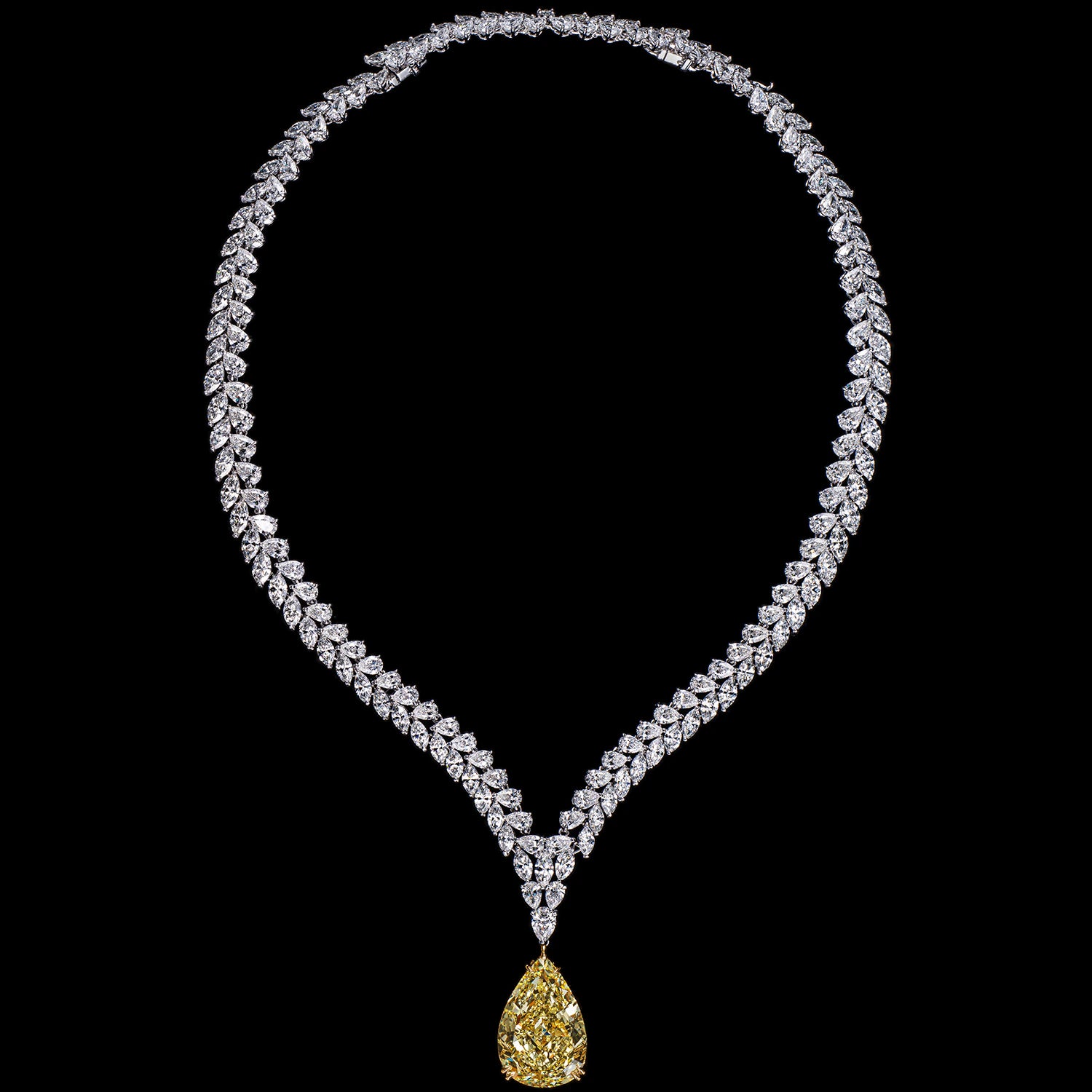 Luminous yellow pear diamond necklace