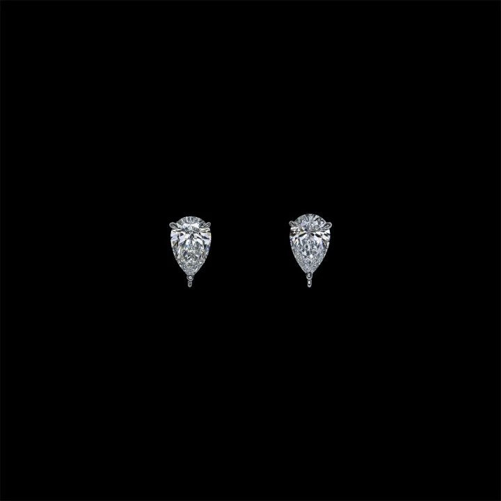 2.02 CT PEAR DIAMOND STUD EARRING