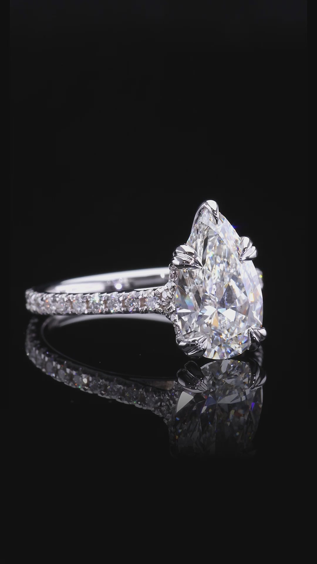 Pear halo Ring