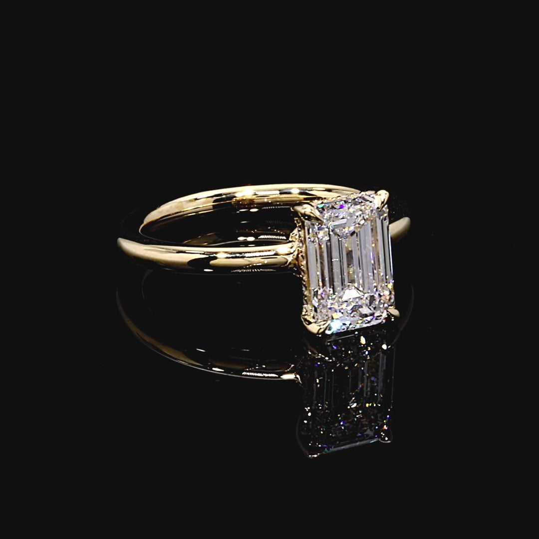 EMERALD LAB DIAMOND RING